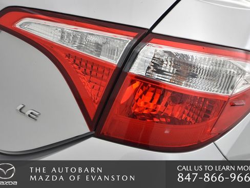 Used 2015 Toyota Corolla L image 35