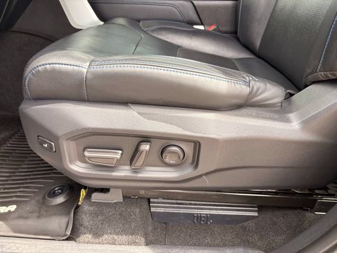 Used 2023 Toyota Tundra Platinum AWD/4WD image 21