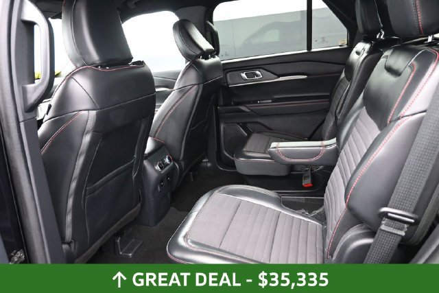 Used 2025 Ford Explorer ST-Line AWD/4WD image 17