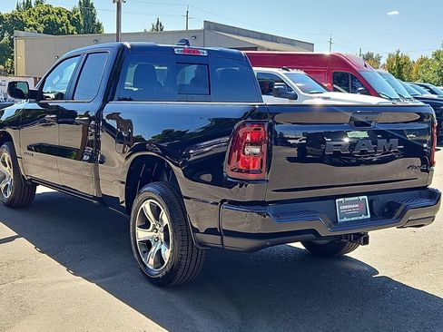 New 2026 RAM 1500 Express AWD/4WD image 5