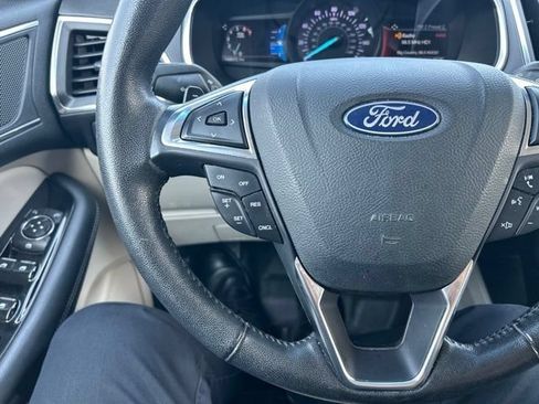 Used 2018 Ford Edge Titanium w/ Equipment Group 301A FWD image 16