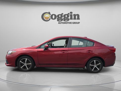 Used 2023 Subaru Impreza Premium image 2