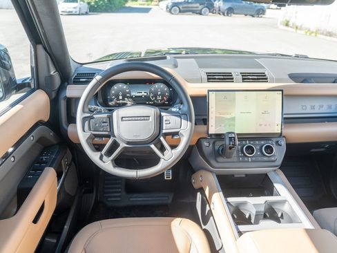 New 2026 Land Rover Defender 130 V8 AWD/4WD image 12
