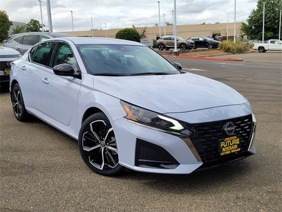 New 2025 Nissan Altima 2.5 SR