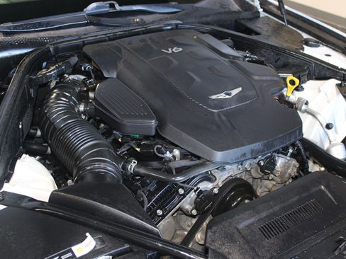 Used 2018 Genesis G80 3.8 image 29