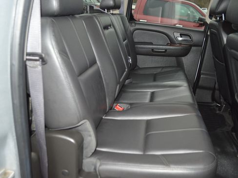 Used 2014 GMC Sierra 2500 SLT w/ SLT Convenience Package image 25