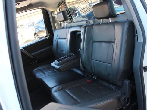 Used 2005 Nissan Titan LE w/ (R02) LE Off-Road Pkg image 23