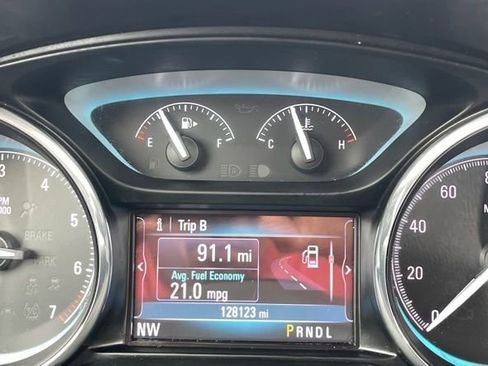 Used 2018 Buick Envision Essence FWD image 22