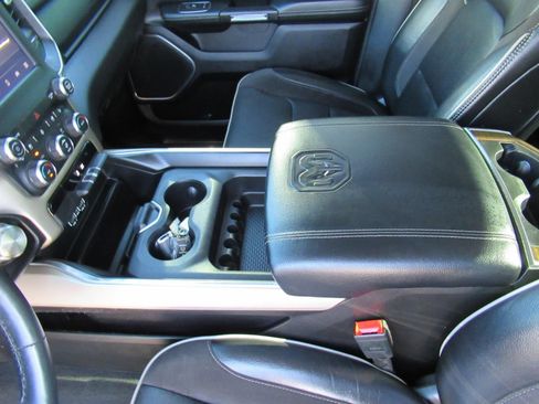 Used 2022 RAM 1500 Laramie RWD image 21