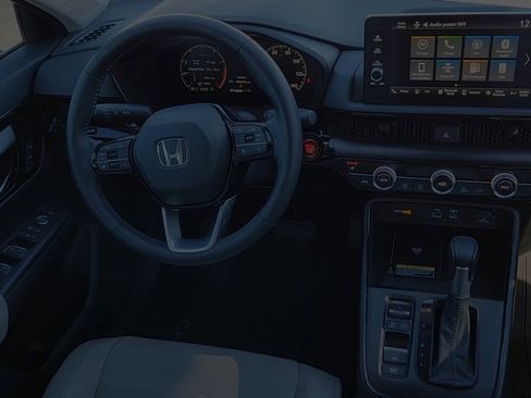 Used 2025 Honda CR-V EX-L image 5