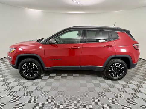 Used 2020 Jeep Compass Trailhawk image 2