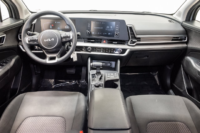 Used 2023 Kia Sportage LX AWD/4WD image 24