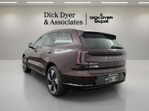 New 2025 Volvo EX90 Ultra image 5