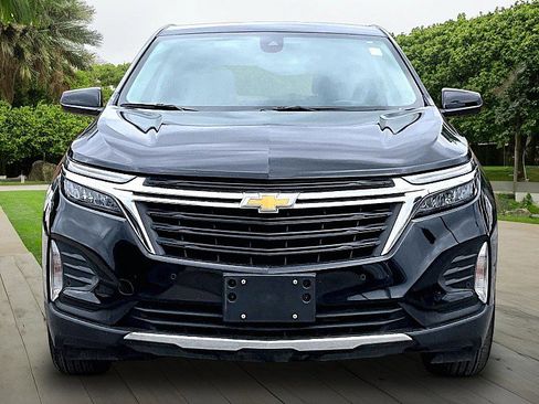 Used 2022 Chevrolet Equinox LT FWD image 2