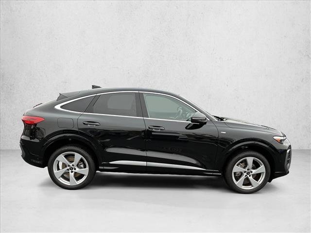 Used 2025 Audi Q5 Premium Plus AWD/4WD image 4