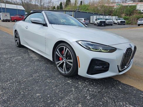 Used 2022 BMW 430i Convertible w/ M Sport Package image 3