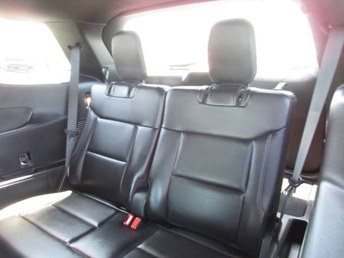 Used 2020 Ford Explorer XLT w/ Equipment Group 202A AWD/4WD image 20
