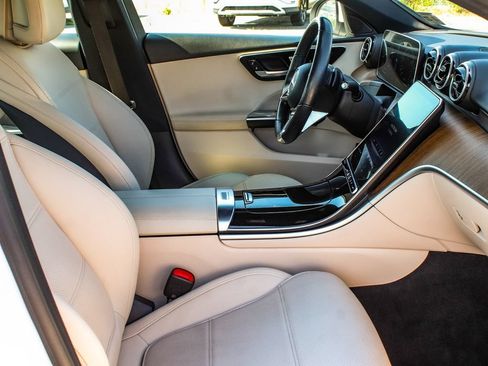 Used 2022 Mercedes-Benz C 300 4MATIC Sedan image 37