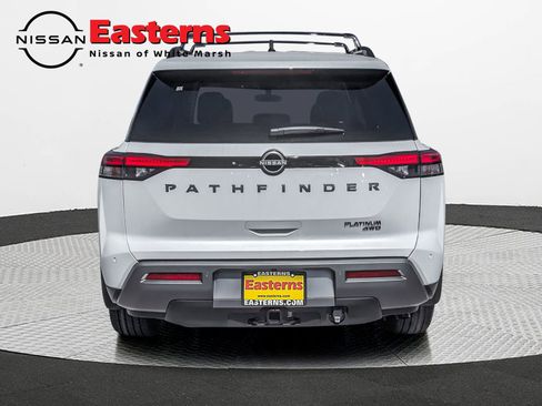 New 2026 Nissan Pathfinder Platinum image 8