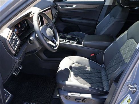 Used 2026 Volkswagen Atlas SEL Premium R-Line AWD/4WD image 24