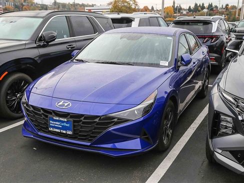 Certified 2023 Hyundai Elantra SEL image 4