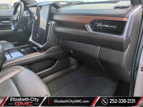 Used 2025 GMC Yukon Denali AWD/4WD image 22
