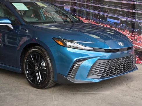 Certified 2026 Toyota Camry SE FWD image 2
