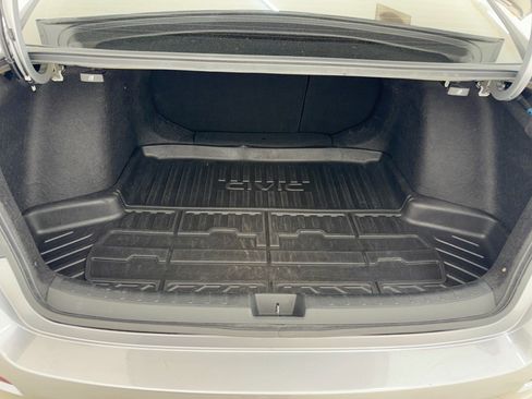 Used 2022 Honda Civic Touring image 28