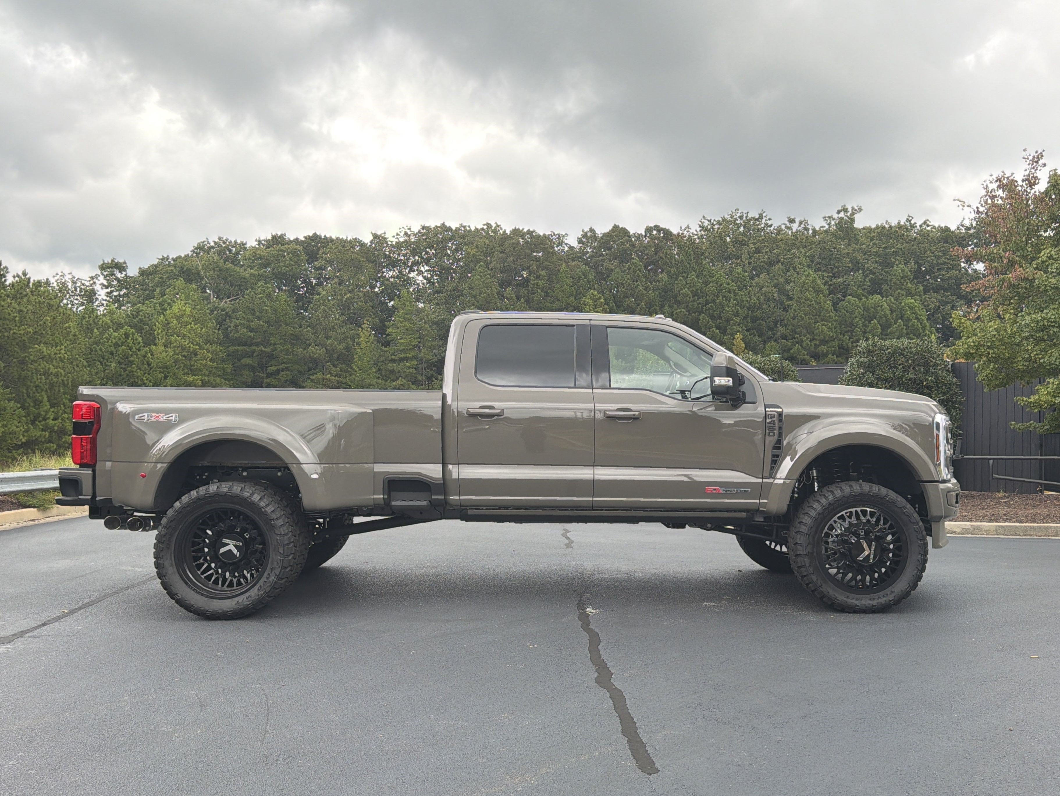 Used 2026 Ford F450 Platinum w/ Platinum Plus Package AWD/4WD image 6