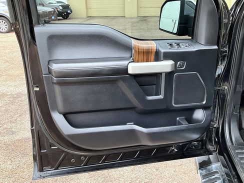 Used 2017 Ford F150 Lariat AWD/4WD image 10