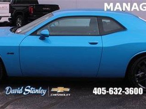 Used 2023 Dodge Challenger R/T w/ Blacktop Package image 9