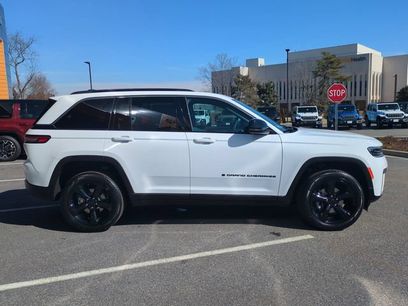 New 2026 Jeep Grand Cherokee Limited w/ Limited Altitude Package