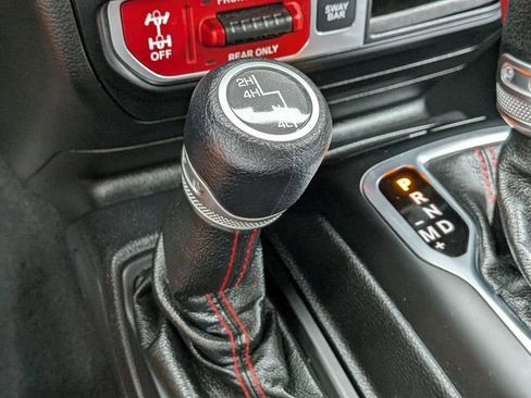 Used 2020 Jeep Wrangler Unlimited Rubicon AWD/4WD image 24