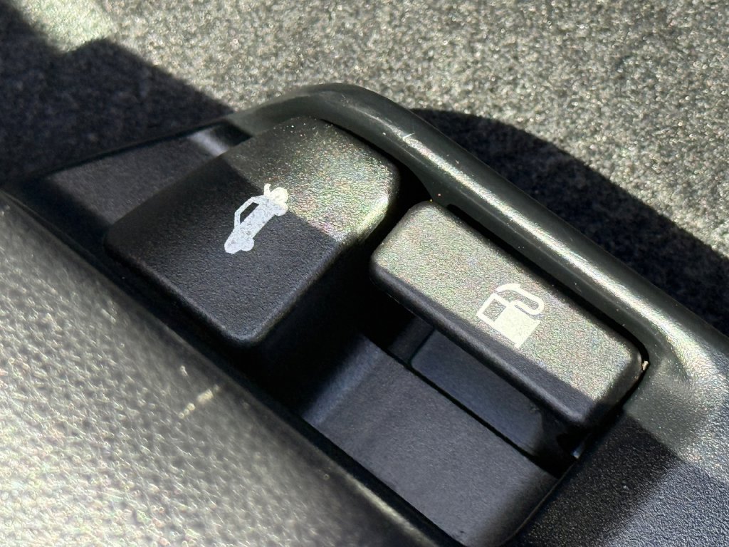 Certified 2025 Toyota Corolla LE FWD image 47