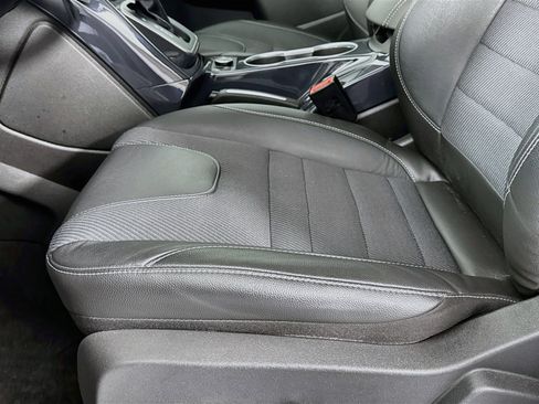 Used 2013 Ford Escape Titanium w/ Parking Technology Pkg FWD image 18