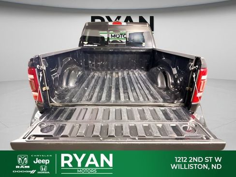 Used 2019 RAM 1500 Laramie AWD/4WD image 24