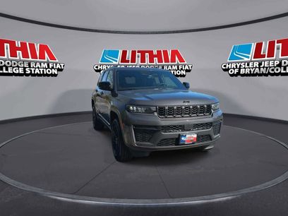 New 2026 Jeep Grand Cherokee Altitude