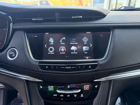 Used 2017 Cadillac XT5 Luxury w/ Driver Awareness Package image 22