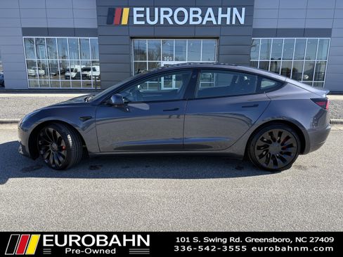 Used 2023 Tesla Model 3 Performance image 2