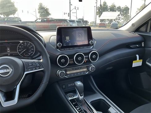 New 2025 Nissan Sentra SR image 6