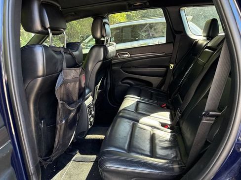 Used 2014 Jeep Grand Cherokee Limited w/ Luxury Group II AWD/4WD image 11