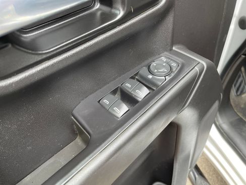 Used 2021 Chevrolet Silverado 1500 Custom AWD/4WD image 11