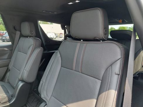 Used 2024 Chevrolet Tahoe RST w/ Luxury Package AWD/4WD image 39