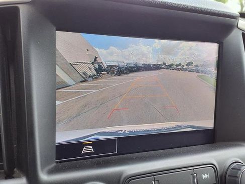 Used 2022 GMC Terrain SLE w/ Driver Convenience Package FWD image 5