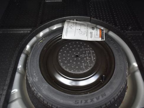 Used 2012 Ford Focus SE FWD image 29