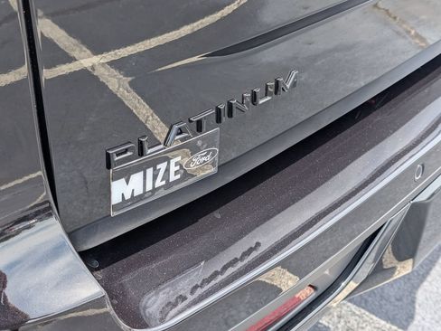 New 2026 Ford Expedition Platinum w/ Stealth Appearance Package AWD/4WD image 18