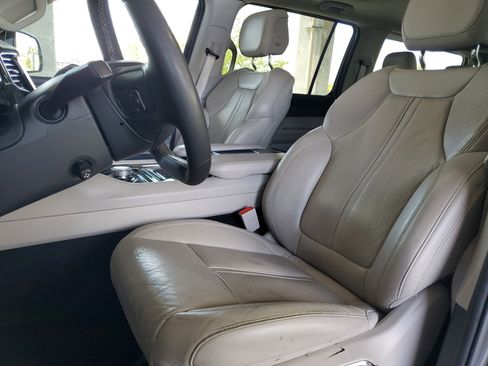 Used 2022 Jeep Wagoneer Series II w/ Premium Group I image 18