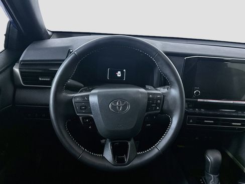 Used 2026 Toyota Camry SE w/ Convenience Package FWD image 17