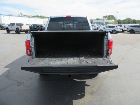 Used 2020 Ford F150 Lariat w/ Equipment Group 502A Luxury AWD/4WD image 8