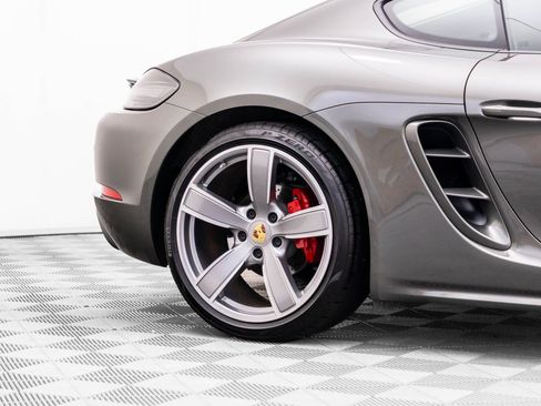 Certified 2025 Porsche 718 Cayman S RWD image 30